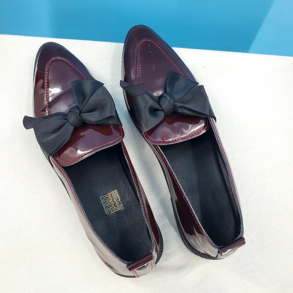 N/A burgundy maroon